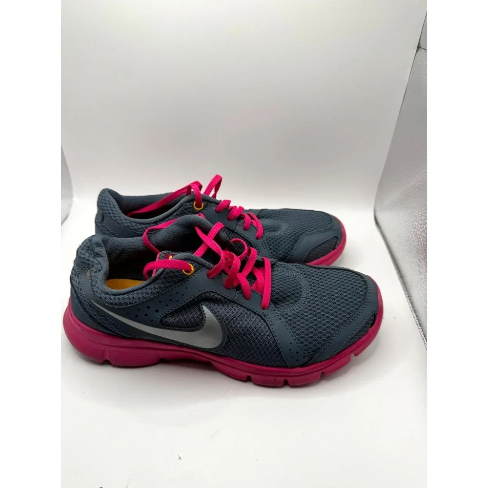 Nike Flex Experience‎ RN 2 599548-402 Womens 7.5 Sneaker Gray Pink Running Shoes